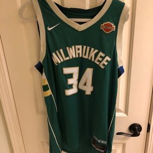 Giannis Antetokounmpo Jersey